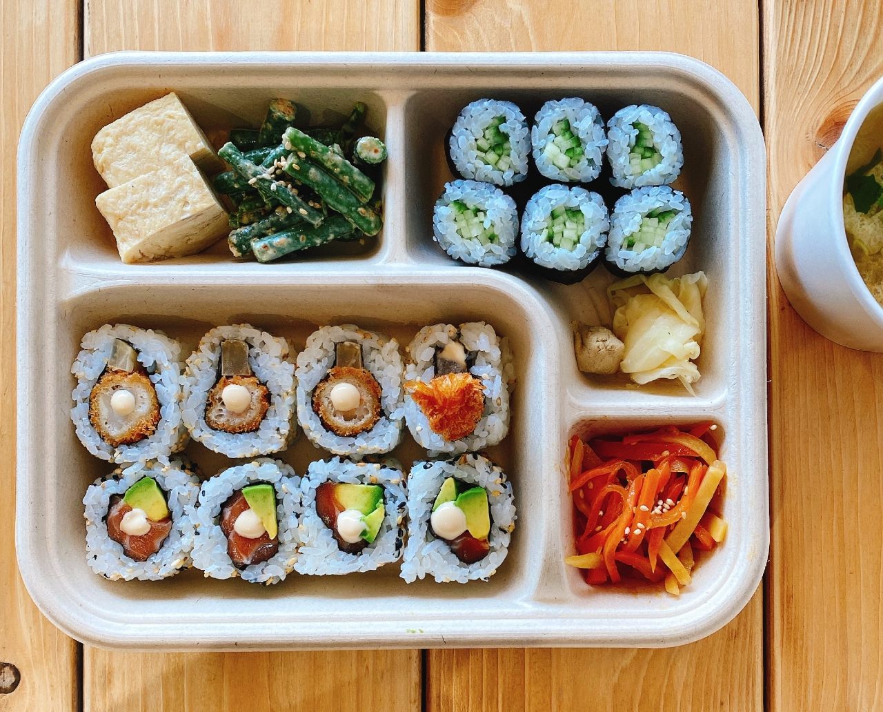 sushi bento box
