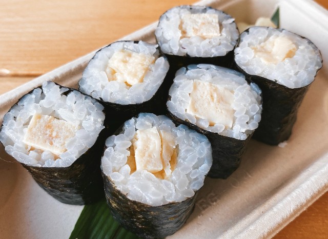 tamago hosomaki