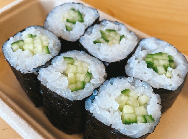 cucumber hosomaki